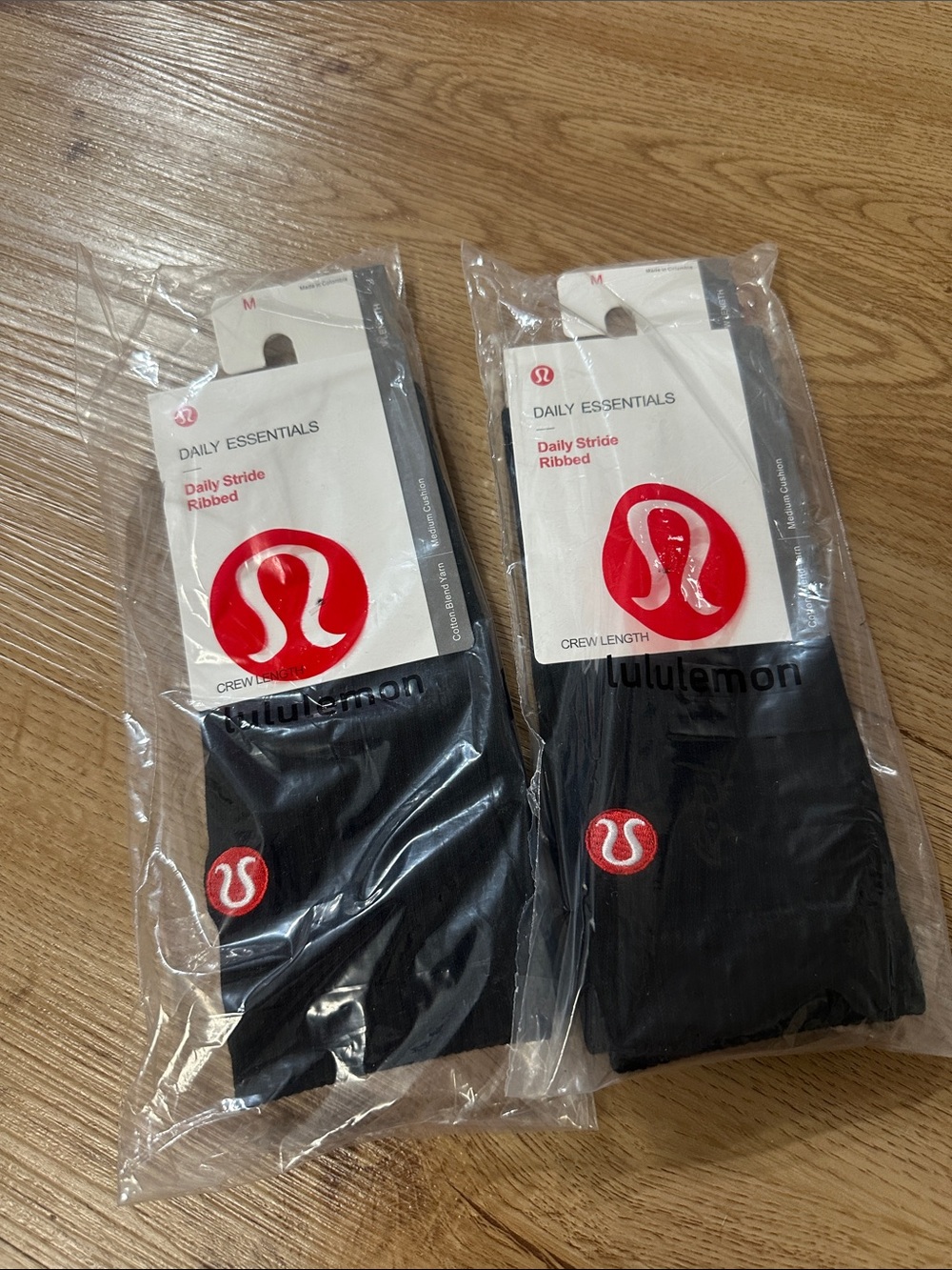 Lululemon socks size medium
